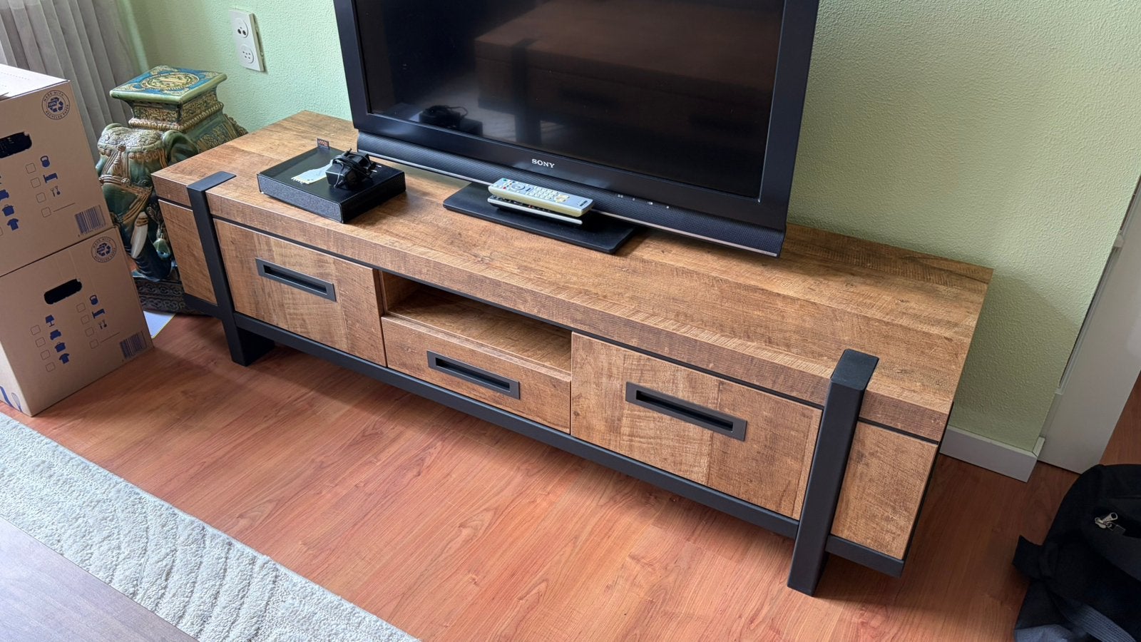 Woonkamerset tv meubel salontafel en kast., Huis en Inrichting, Ophalen, Houtfineer met zwart staal, Zo goed als nieuw, Minder dan 100 cm