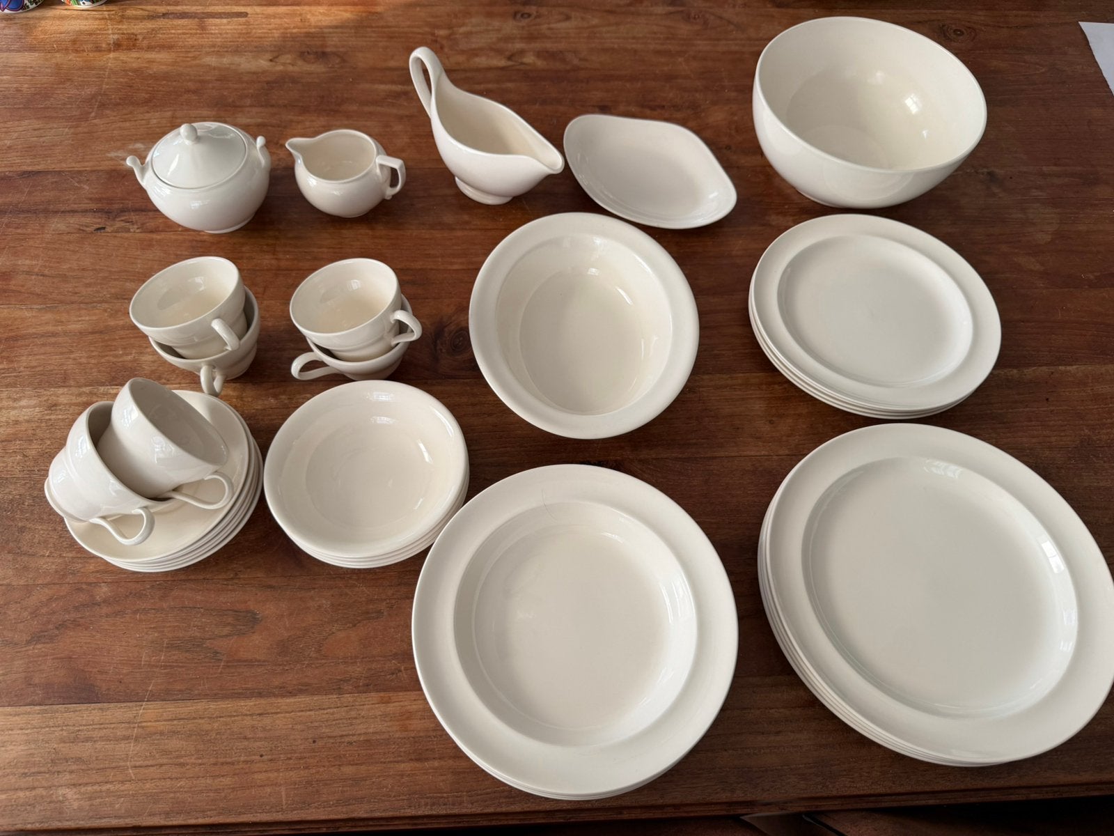 Wedgwood traditional plain servies, Ophalen of Verzenden, Zo goed als nieuw, Wedgwood, Porselein