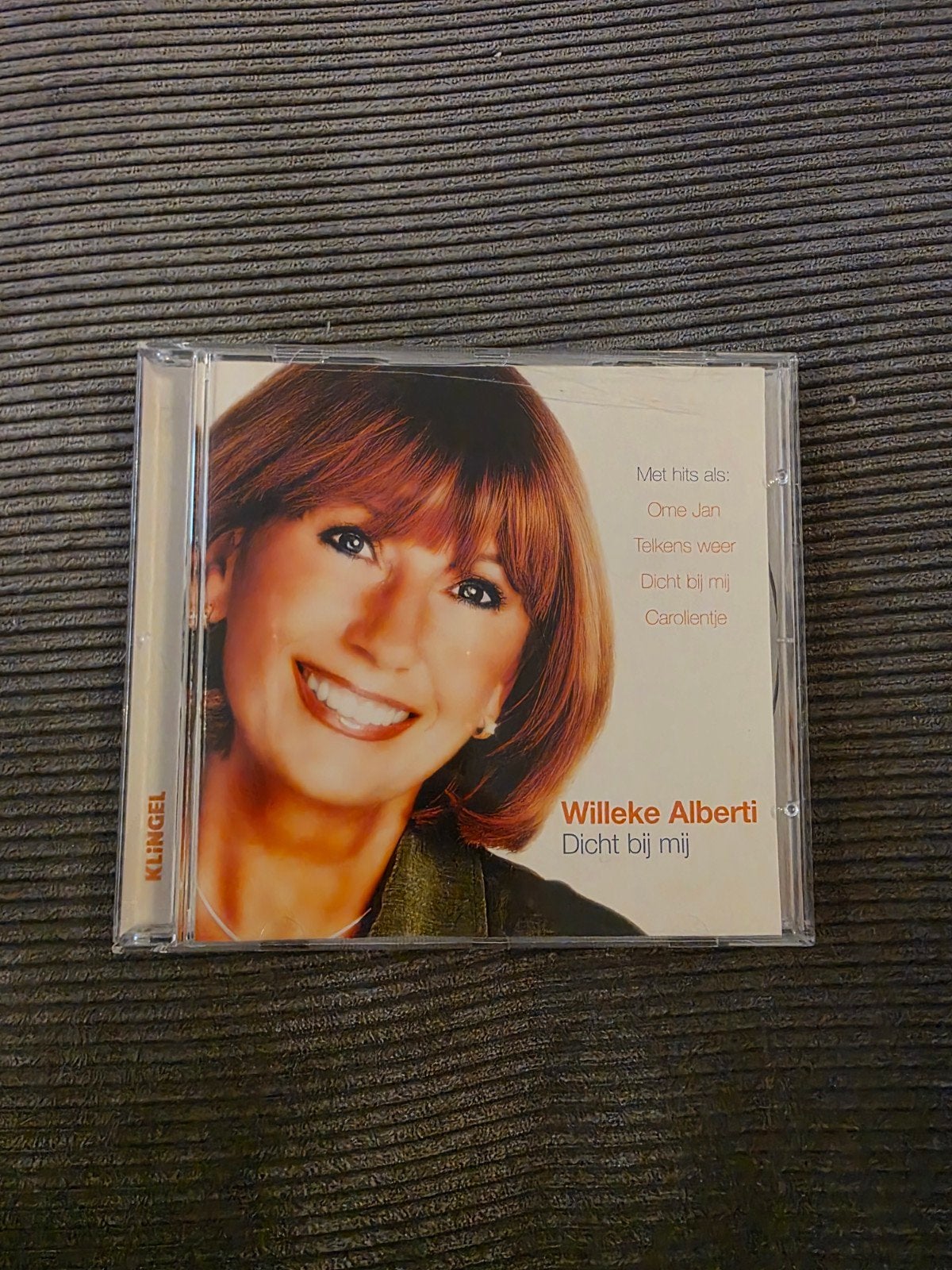 Willeke alberti, dicht bij mij cd is krasvrij, Ophalen of Verzenden, Zo goed als nieuw, Levenslied of Smartlap