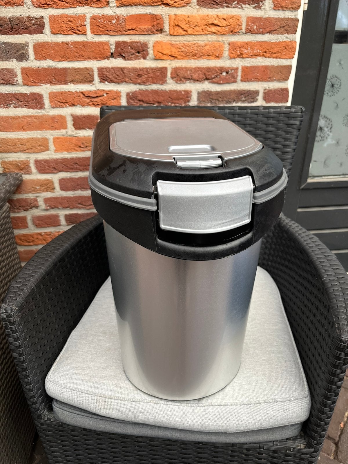 Voerton katten honden welkoop curver, Dieren en Toebehoren, Dierenvoeding, Ophalen, Hond