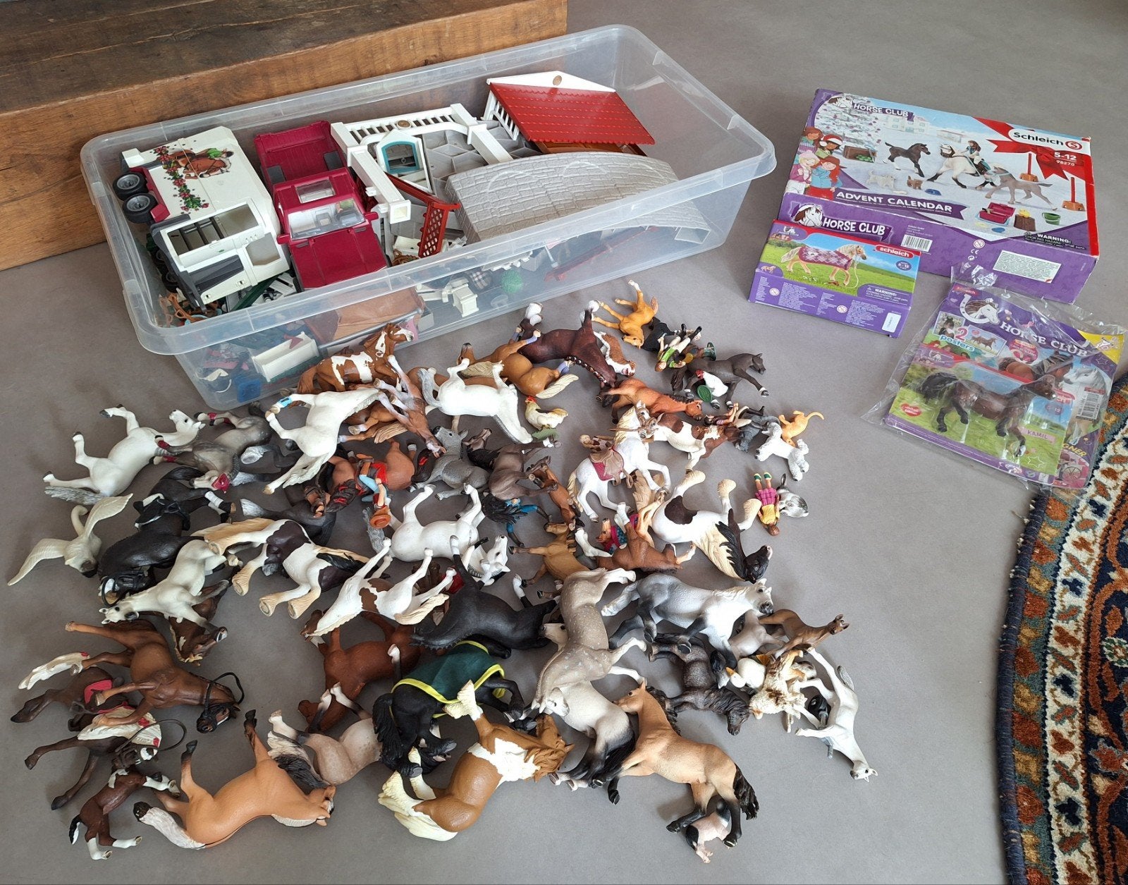 schleich paarden partij en toebehoren, Ophalen of Verzenden, Zo goed als nieuw