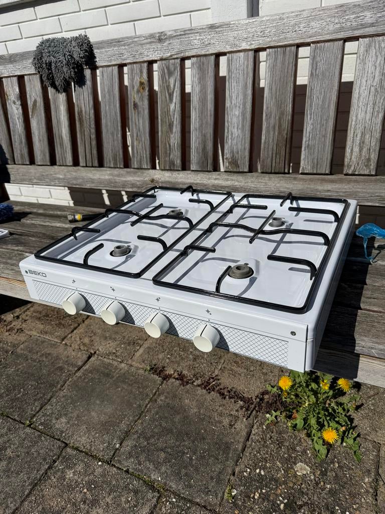 BEKO vrijstaand Gasfornuis met 4 branders, Ophalen, Gebruikt, Minder dan 85 cm, 4 kookzones