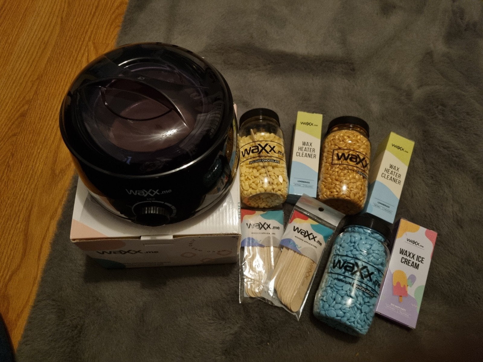 Waxx.me Wax Set: Verwarmer, 3 Potten Wax, Spatels, Spray, Ophalen of Verzenden