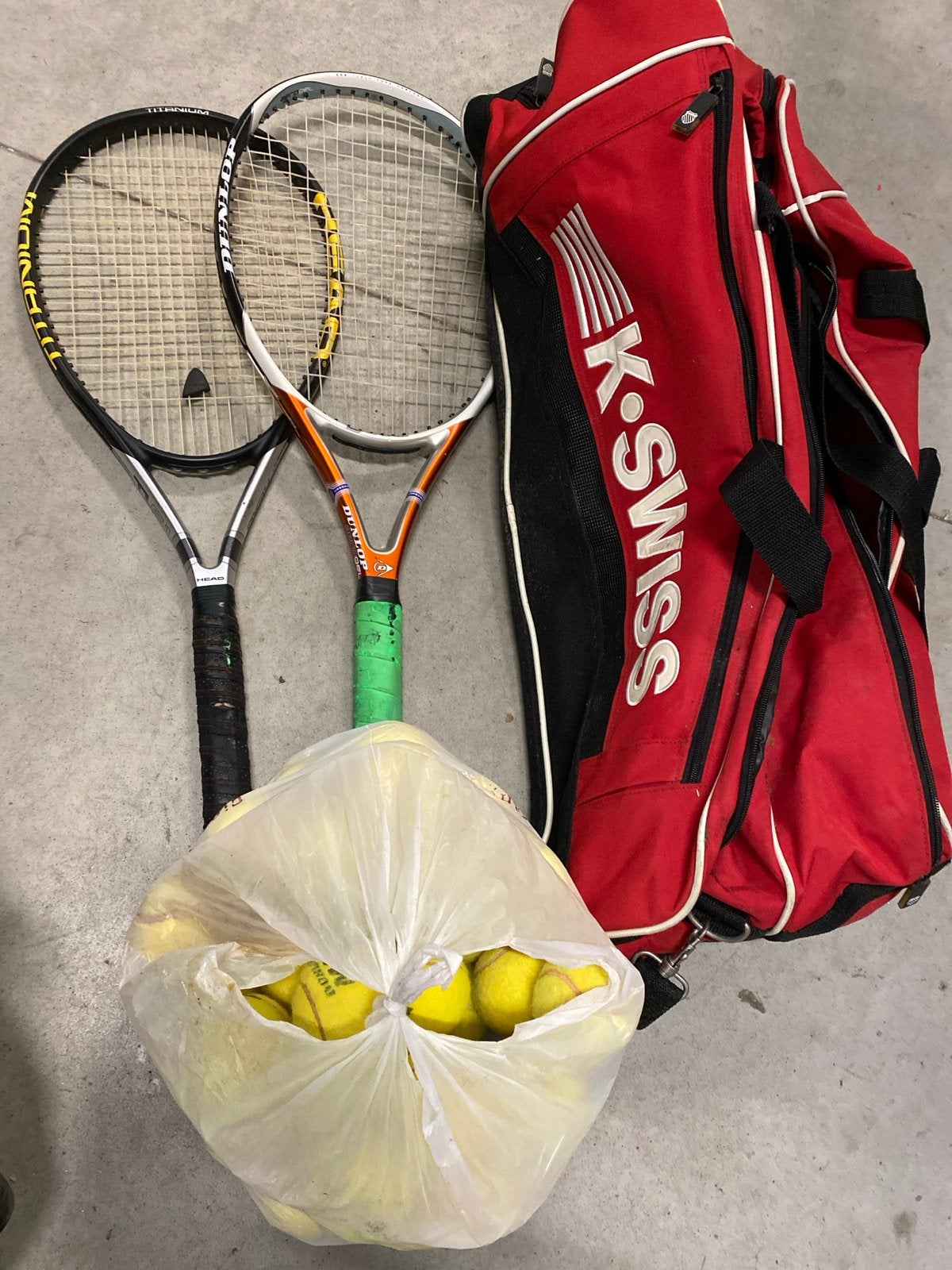Tennis set: 2 rackets, tas en ballen, Sport en Fitness, Tennis, Ophalen of Verzenden, Gebruikt, Overige typen, Overige merken