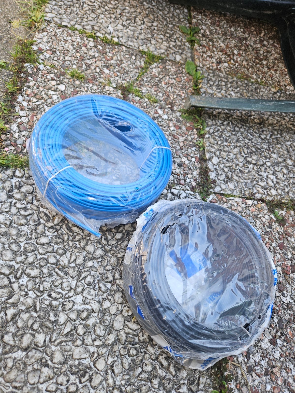 6mm2  100 meter kabel. 2x blauwe 2x zwart, Doe-het-zelf en Verbouw, Elektra en Kabels, Ophalen of Verzenden, Nieuw, Kabel of Snoer