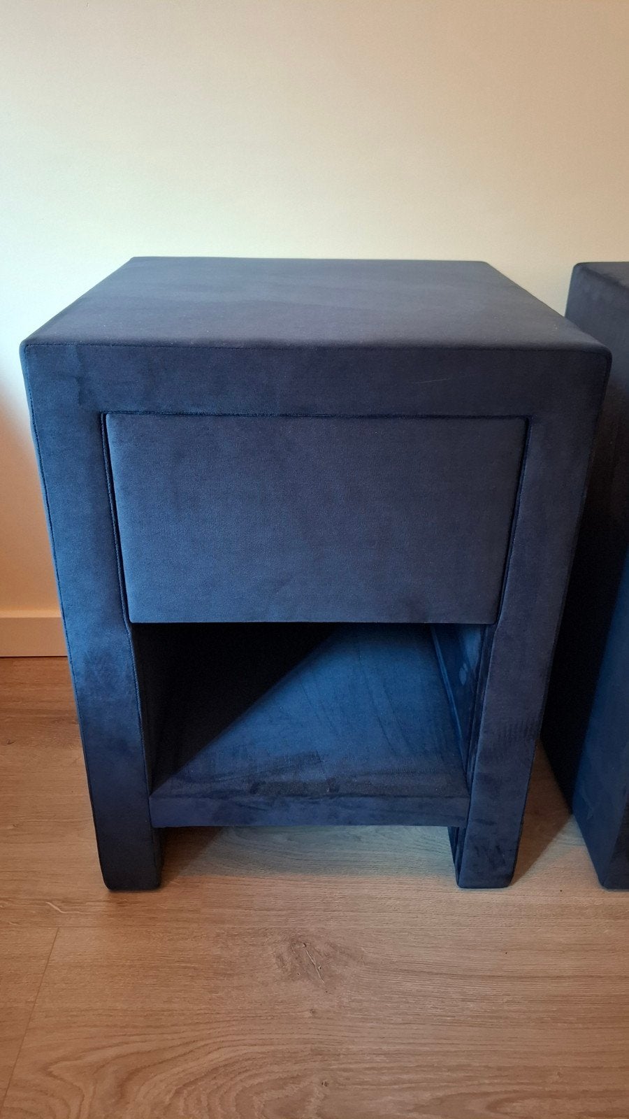 Nachtkastje Swiss Sense Village - Donkerblauw fluweel, Overige materialen, Minder dan 45 cm, Zo goed als nieuw, 55 tot 70 cm