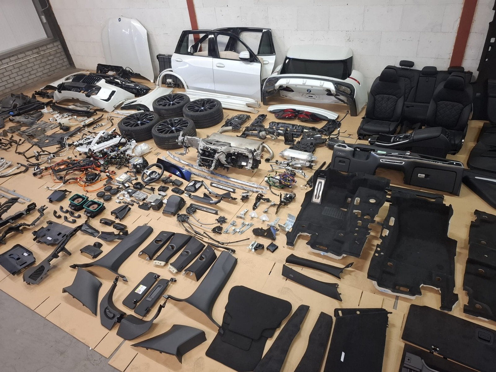 BMW X5 G05 LCI Onderdelen Voorkop Deur Ophanging Interieur