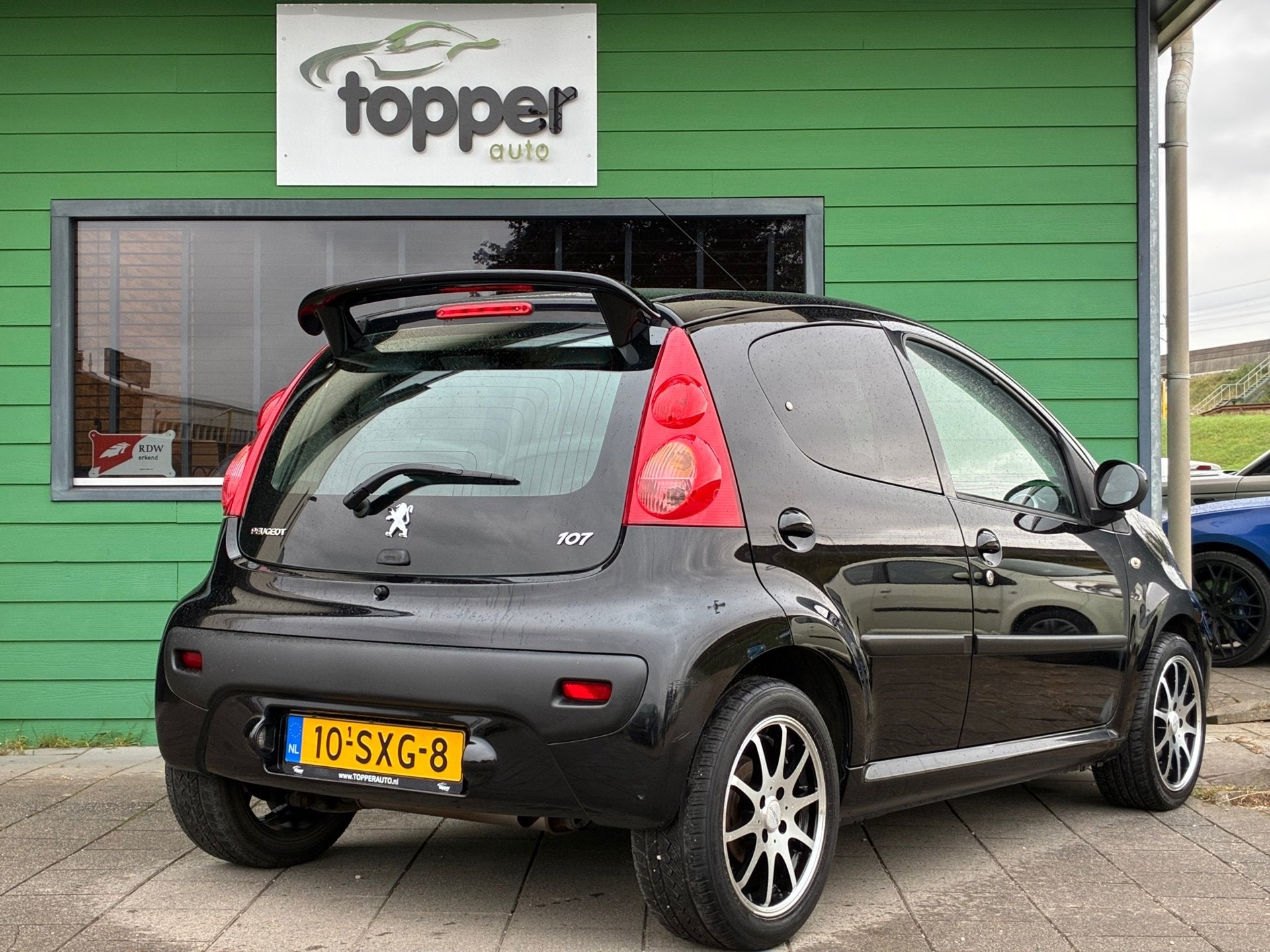 Peugeot 107 1.0-12V Black & Silver|2e Eigenaar|Airco|Elektr., Auto's, Voorwielaandrijving, Euro 5, Gebruikt, 4 stoelen