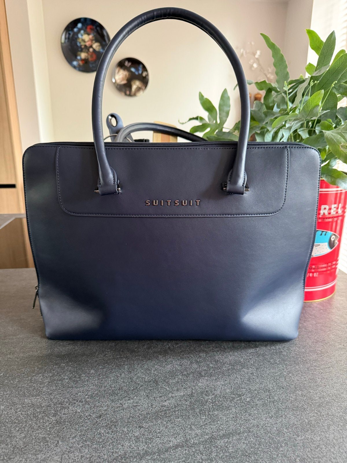 SUITSUIT Laptoptas/Schoudertas - Donkerblauw als nieuw!, Sieraden, Tassen en Uiterlijk, Tassen | Damestassen, Zo goed als nieuw