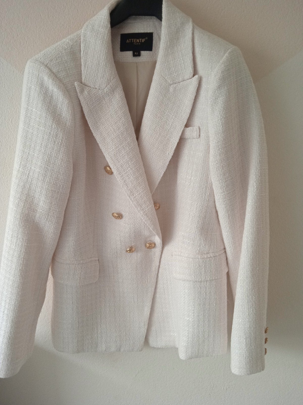 Attentif paris 42 Nieuw 9,€ dure kleding voor weinig, Maat 38/40 (M), Beige, Nieuw, Ophalen of Verzenden