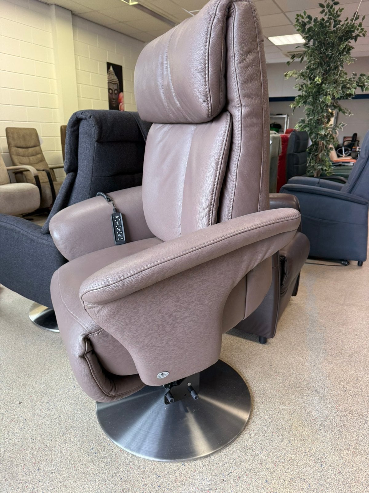 Meubelzorg sta op stoel relax fauteuil gratis bezorging, Ophalen of Verzenden, Zo goed als nieuw, Leer, Ruim 100 fauteuils in alle kleuren en maten