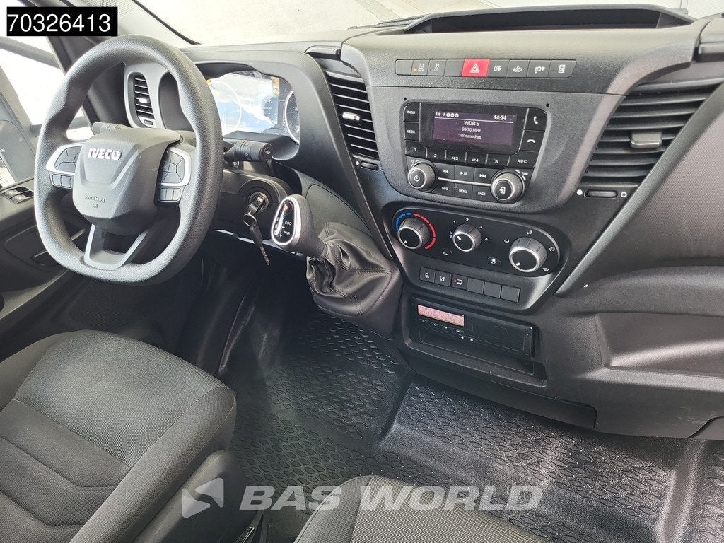 Iveco Daily 70C18 3.0L Automaat Bakwagen 1000KG Laadklep Luc, Automaat, Stof, Gebruikt, Euro 6