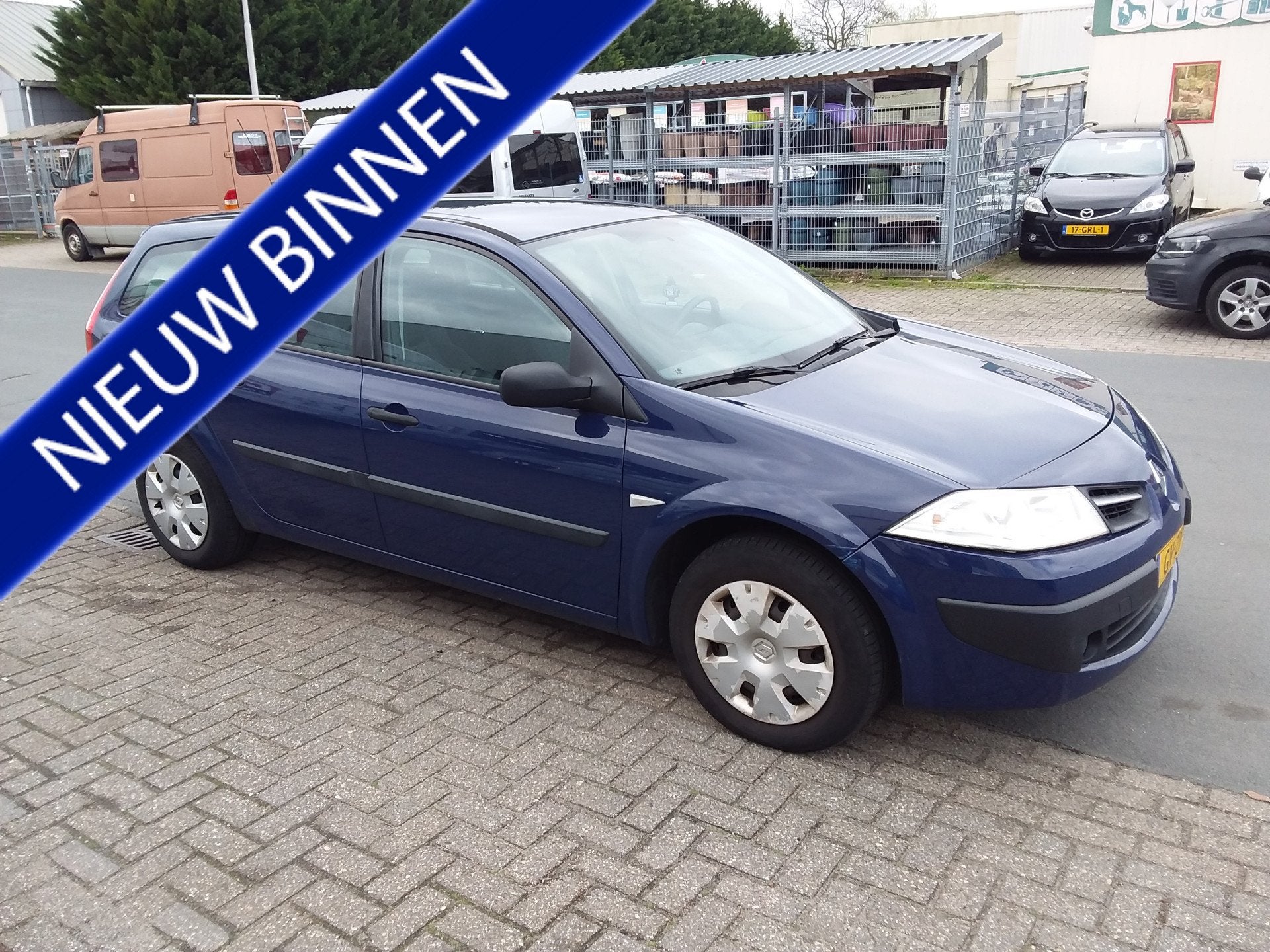 Renault Mégane Grand Tour 1.4-16V Authentique (bj 2008), Auto's, Renault, Voorwielaandrijving, Stof, Gebruikt, Zwart