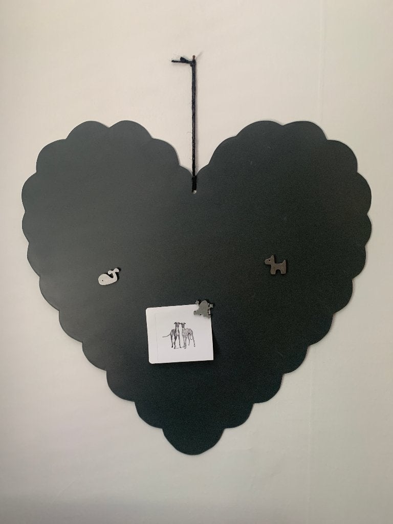Hartvormig metalen magnetisch memobord antraciet, Ophalen, Zo goed als nieuw, Magneetbord