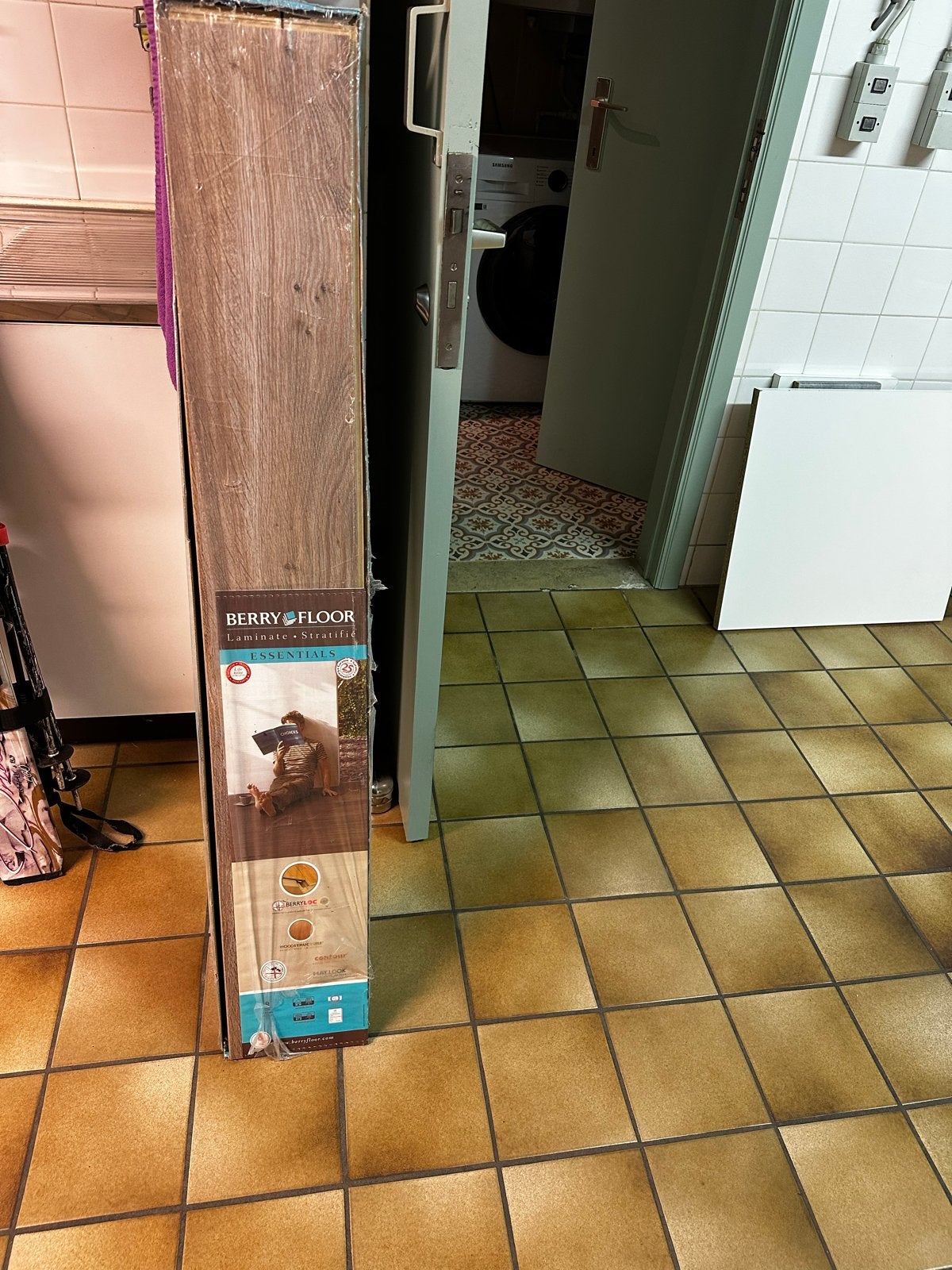 Pak laminaat Berry Floor Essentials 2.15 m², Ophalen, Nieuw, Laminaat