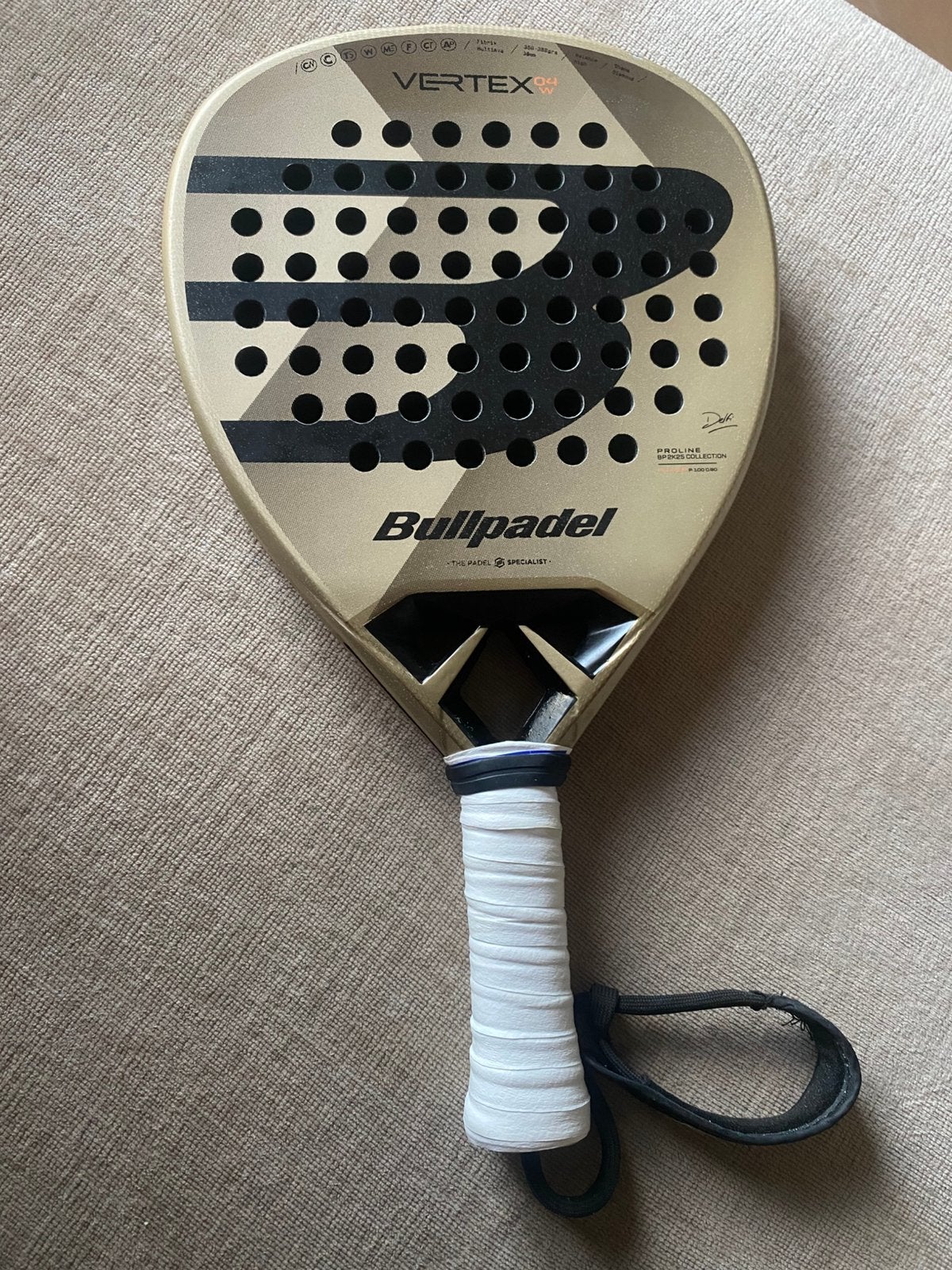 Bullpadel Vertex 04W Padelracket (Zwart/Goud) — In Topstaat!, Ophalen of Verzenden, Zo goed als nieuw