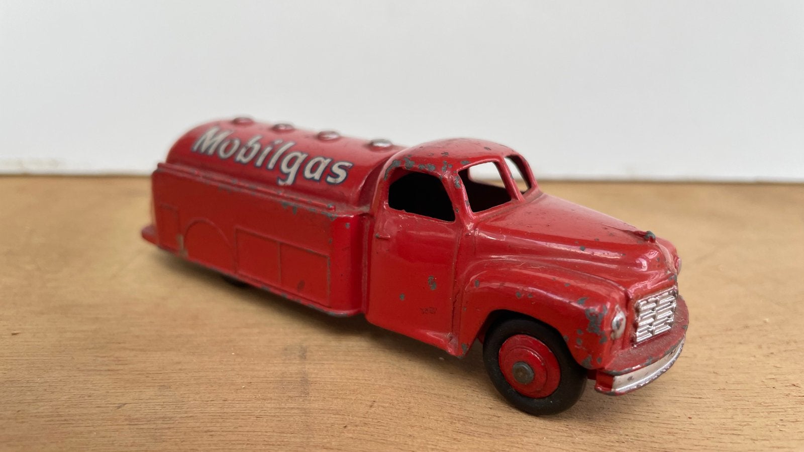 Dinky Toys Mobilgas Tankwagen - Vintage Speelgoed, Ophalen of Verzenden
