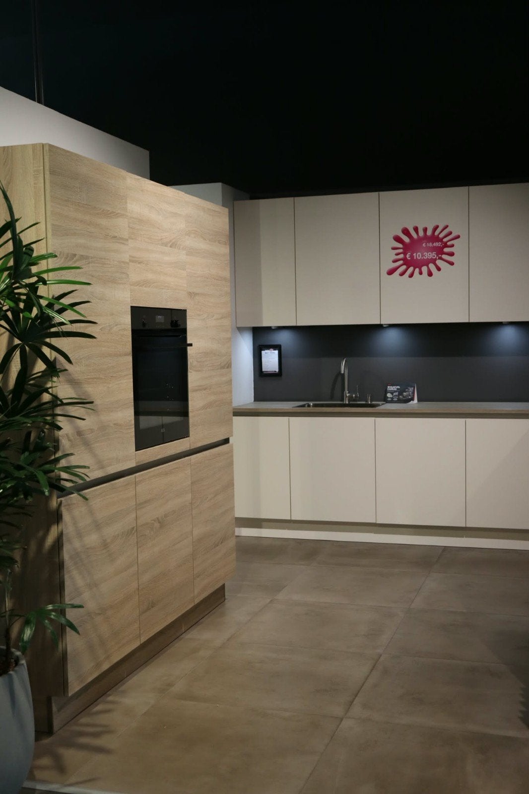 Nolte Magnolia L-keuken | AEG apparatuur | veel opbergruimte, Ophalen, Nieuw