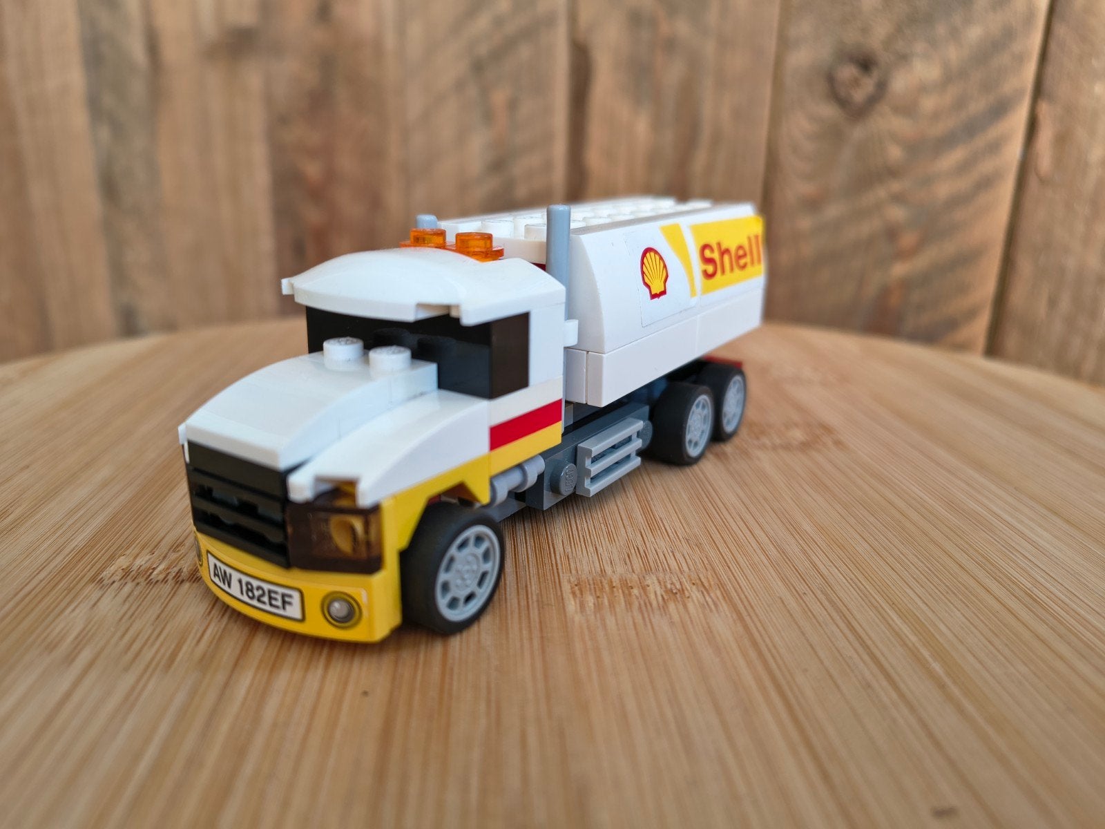 LEGO Shell 40196 Shell Tankwagen Truck - Compleet met boekje, Lego, Ophalen of Verzenden, Zo goed als nieuw, Compleet
