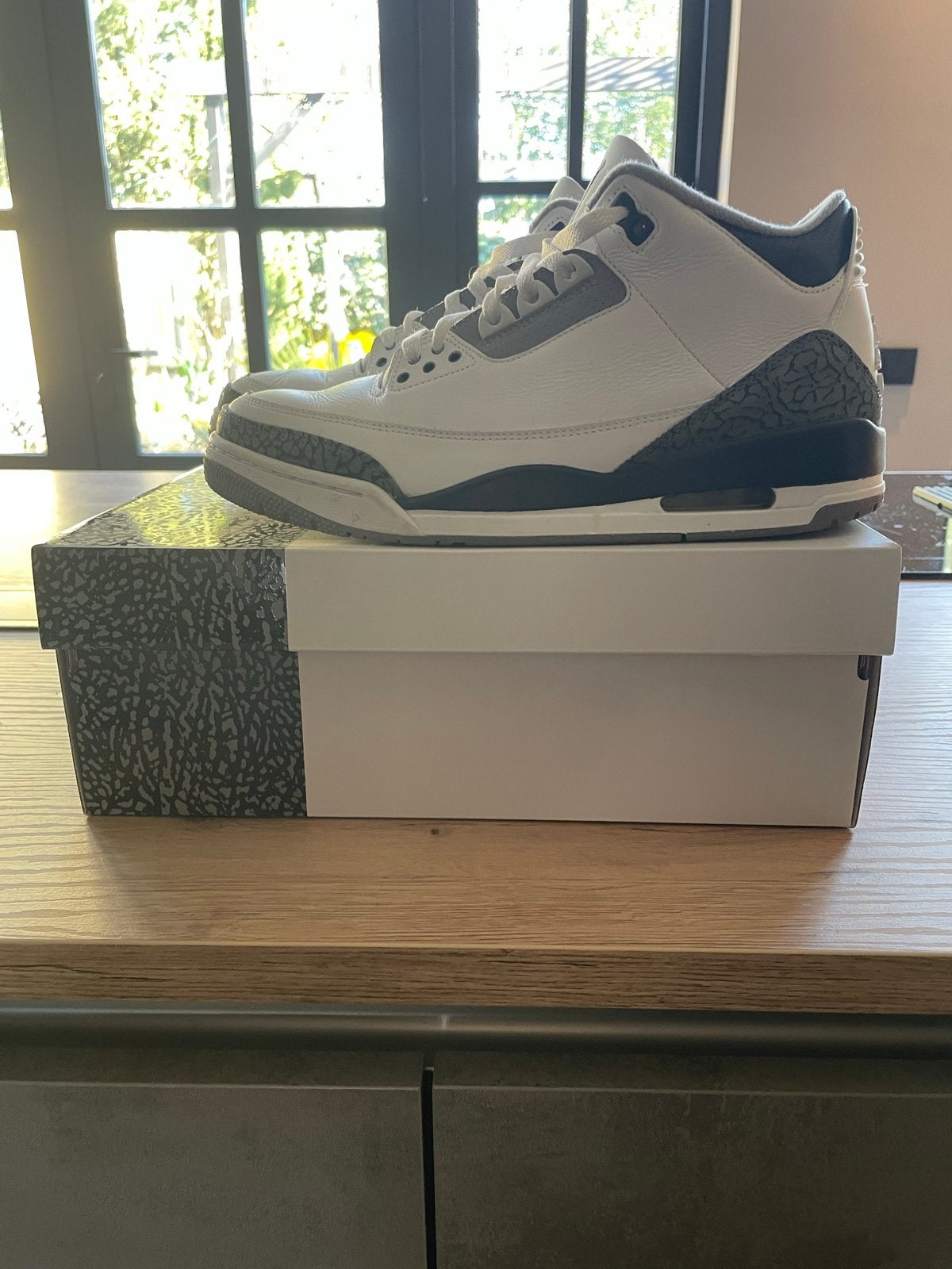 Nike Air Jordan 3 Retro Wit/Grijs Maat 44, Verzenden, Gedragen, Wit, Sneakers of Gympen