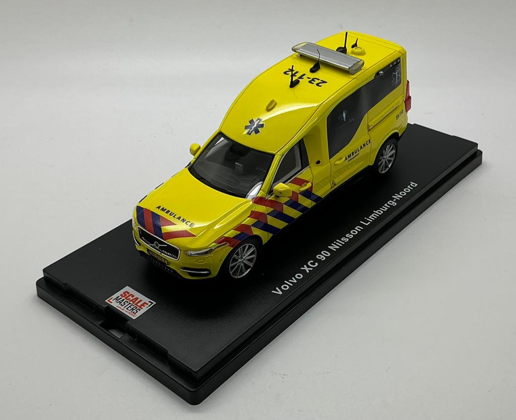 Volvo XC90 Nilsson Ambulance Limburg-Noord  1:43, Ophalen of Verzenden, Auto, Overige merken