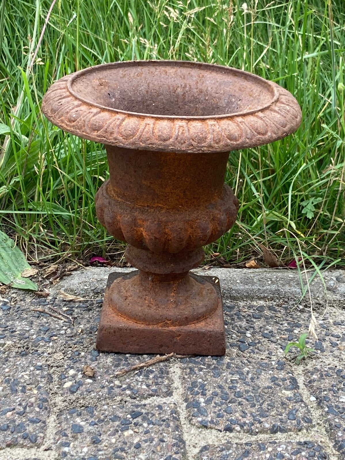 Gietijzeren tuinvaas (270225), Tuin en Terras, Tuinvazen, Ophalen of Verzenden, Gebruikt