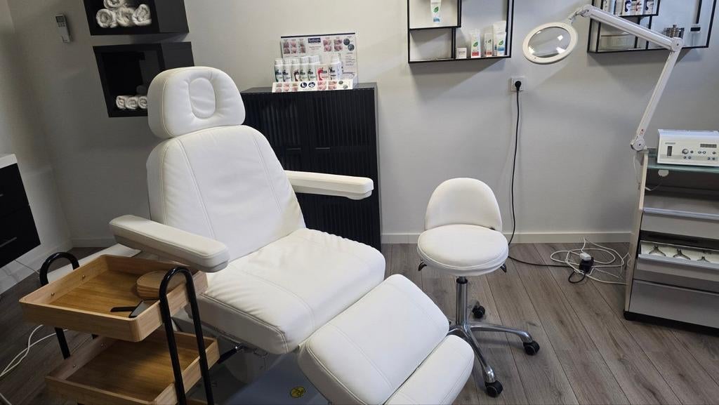 Princes beauty behandelstoel 4 motoren