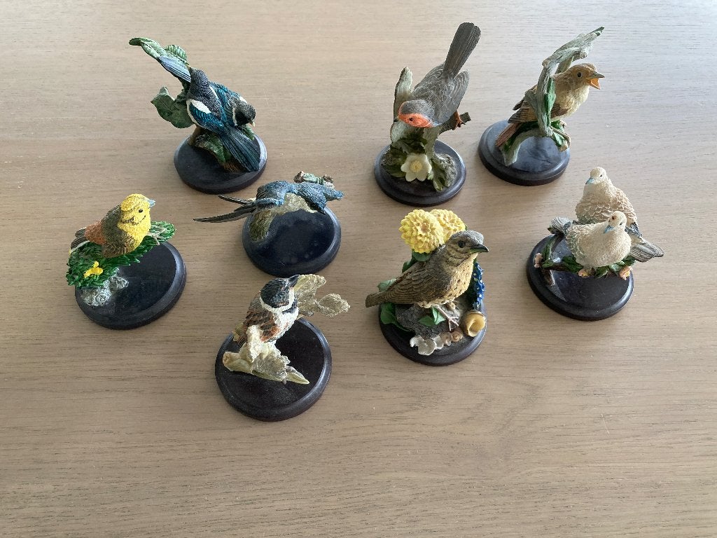 8 vogelbeeldjes uit de serie "onze mooie vogelwereld", Verzenden, Gebruikt, Dier