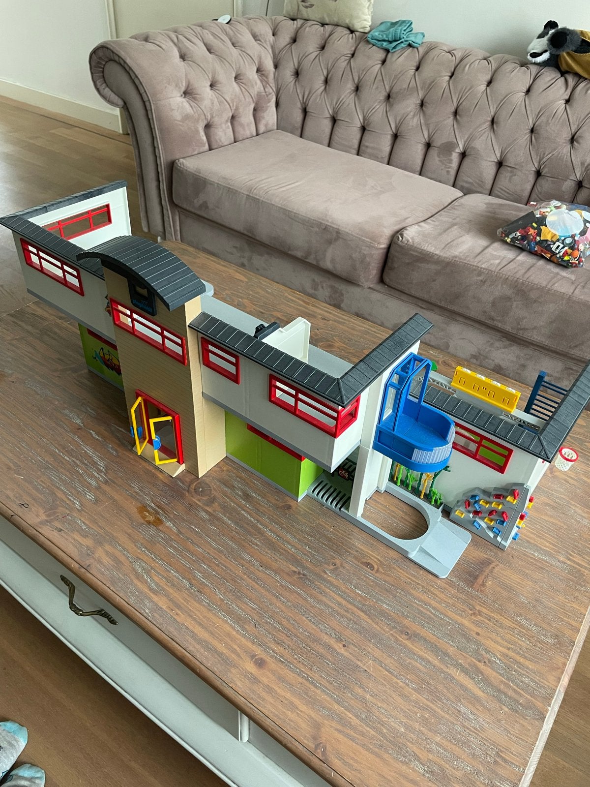 Playmobil Grote School met Inrichting en Gymzaal, Ophalen, Zo goed als nieuw, Jongen of Meisje