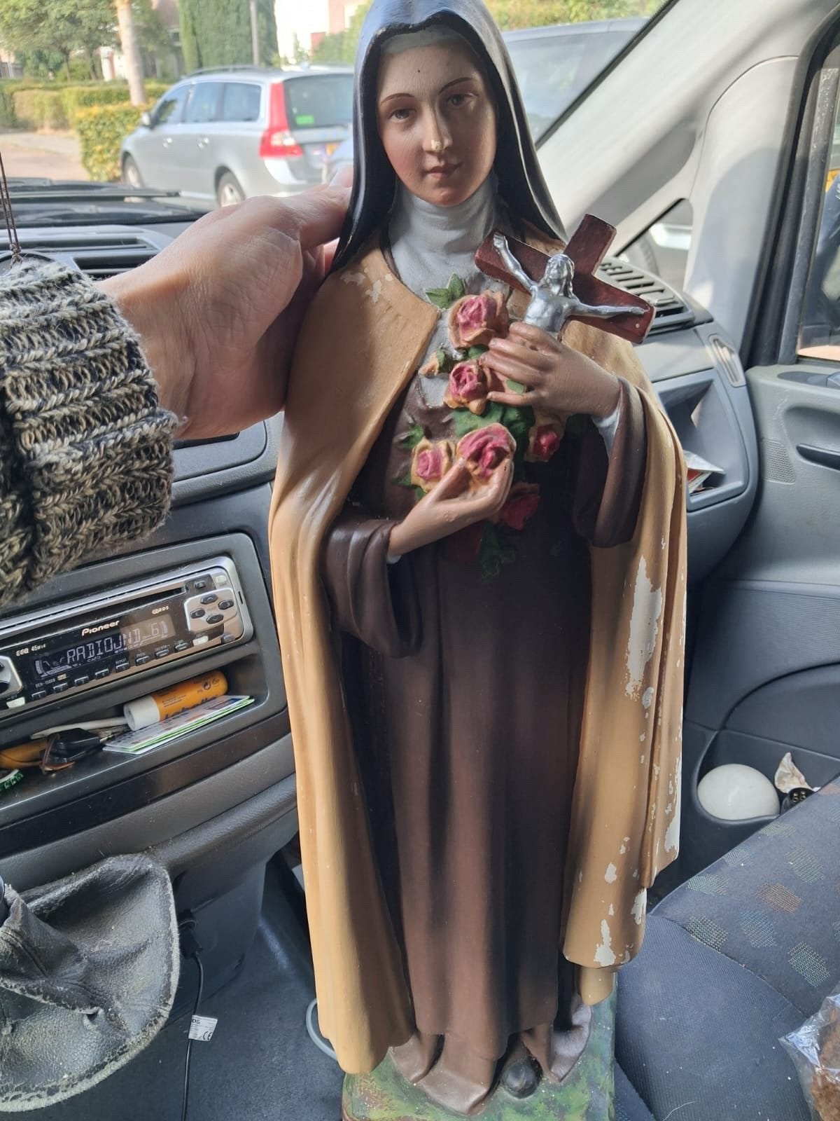 Vintage religieus beeld Theresia met rozen en kruis 60 cm, Ophalen of Verzenden