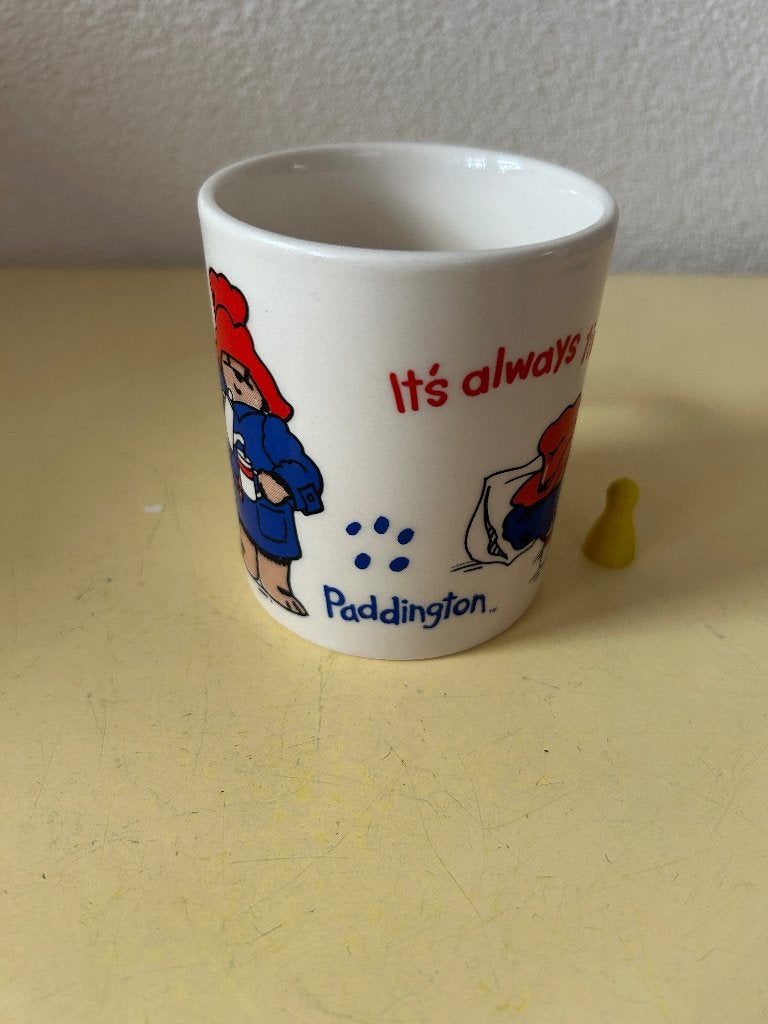 Vintage Beertje Paddington mok Douwe Egberts 1995, Keramiek, Ophalen of Verzenden, Zo goed als nieuw, Overige stijlen