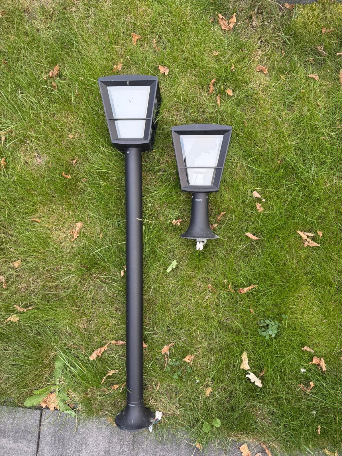 Set Philips Hue Econic sokkellamp gekleurd licht hoog & laag, Gebruikt, Minder dan 50 watt, Staande lamp, Aluminium