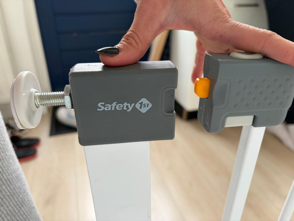 Safety 1st traphekje zonder boren, Kinderen en Baby's, Traphekjes, Ophalen of Verzenden, Zo goed als nieuw, Klemhekje, Metaal of IJzer