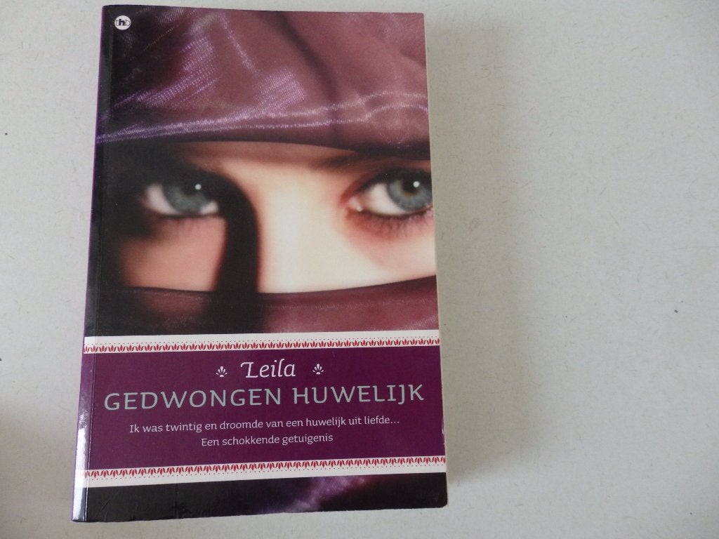 Gedwongen huwelijk,  Leila, Ophalen of Verzenden, Zo goed als nieuw