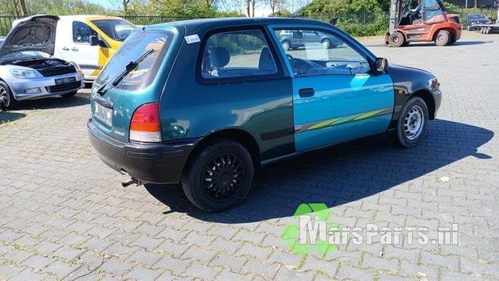 Zijpaneel rechts-achter van een Toyota Starlet (6P3), Gebruikt, -, -, Ophalen of Verzenden