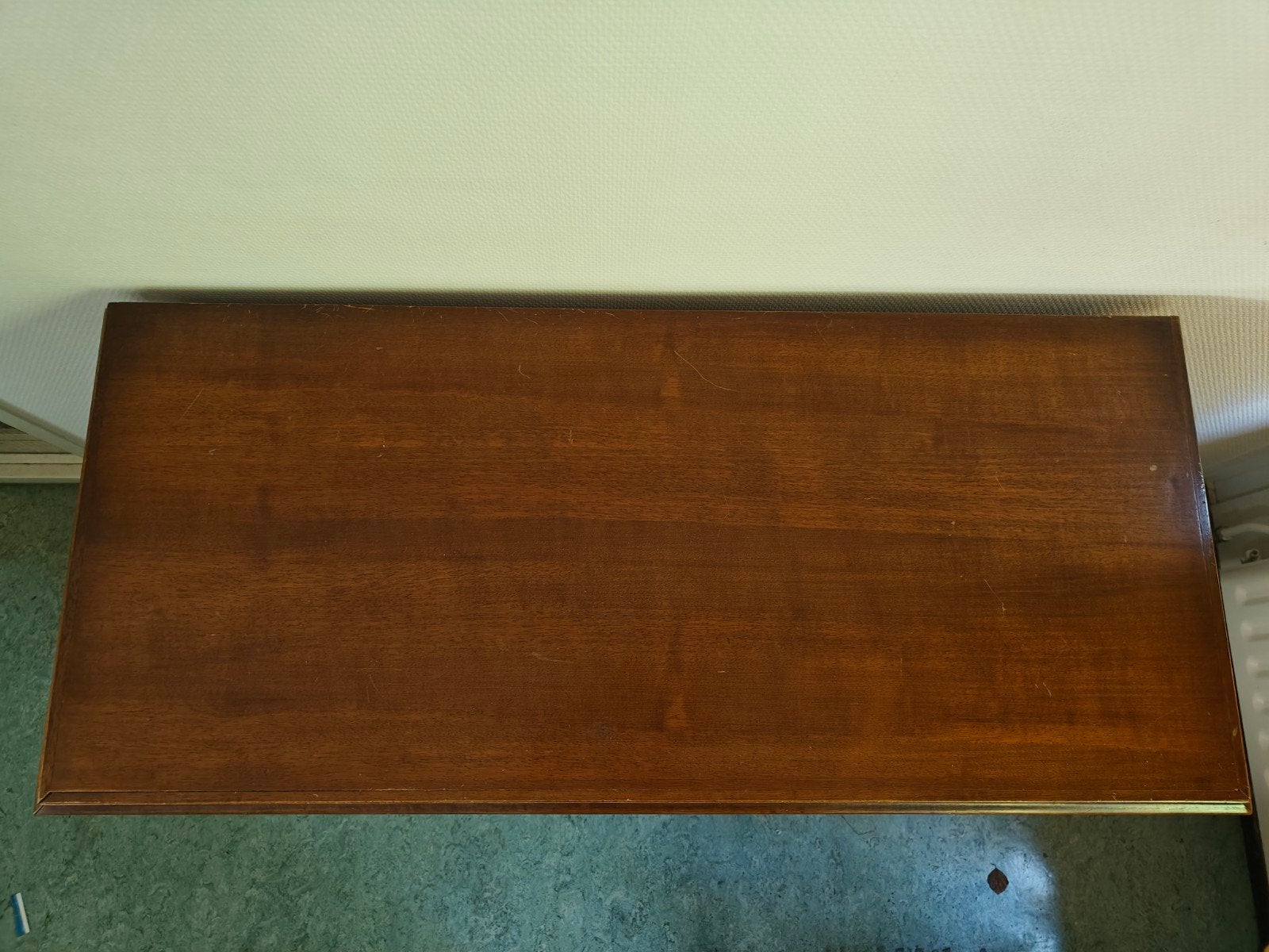 Klassieke houten ladekast met 4 laden, Ophalen