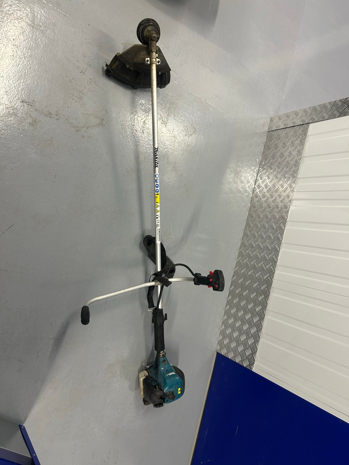 Makita EM2600U Bosmaaier, Ophalen, Gebruikt, 30 tot 50 cm, Benzine