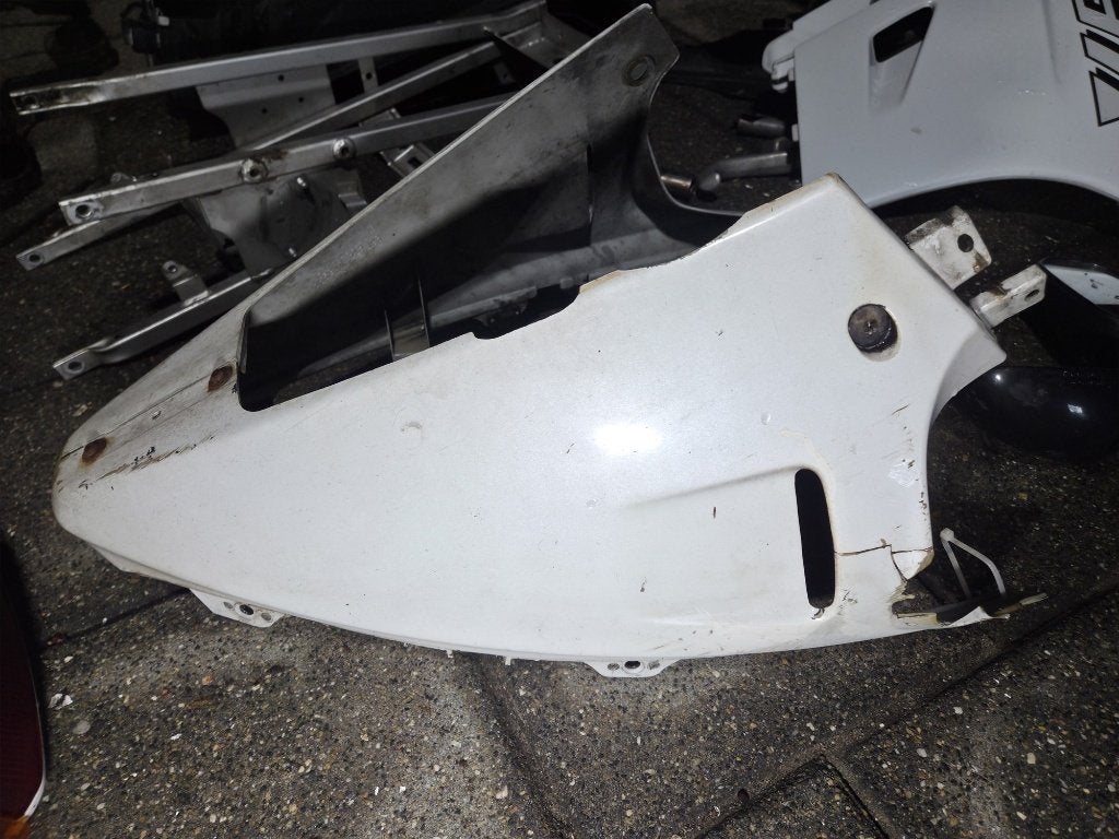 Honda VFR 750 F RC36-1 Onderkuip midden / bellypan, Motoren, Ophalen of Verzenden