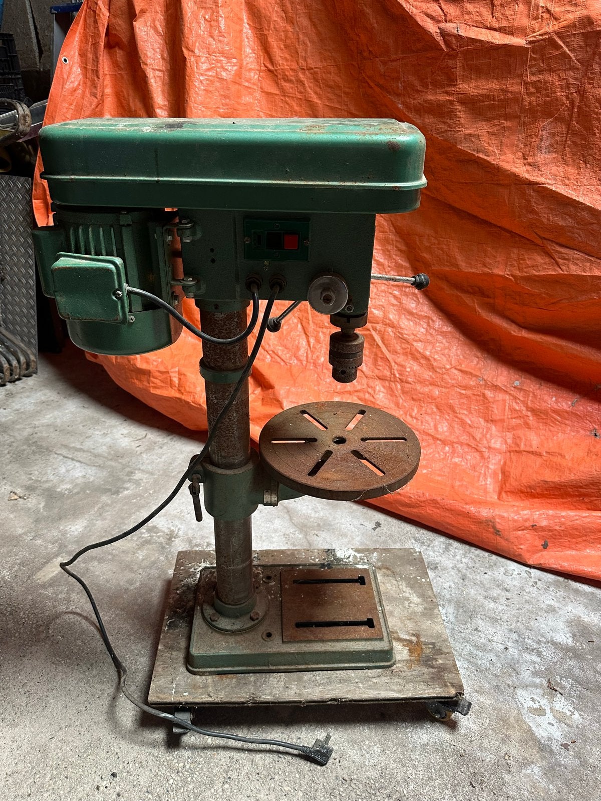 FERM Kolomboormachine - Krachtige Boorpers voor Werkplaats, Doe-het-zelf en Verbouw, Ophalen, Gebruikt, Minder dan 400 watt, Kolomboormachine