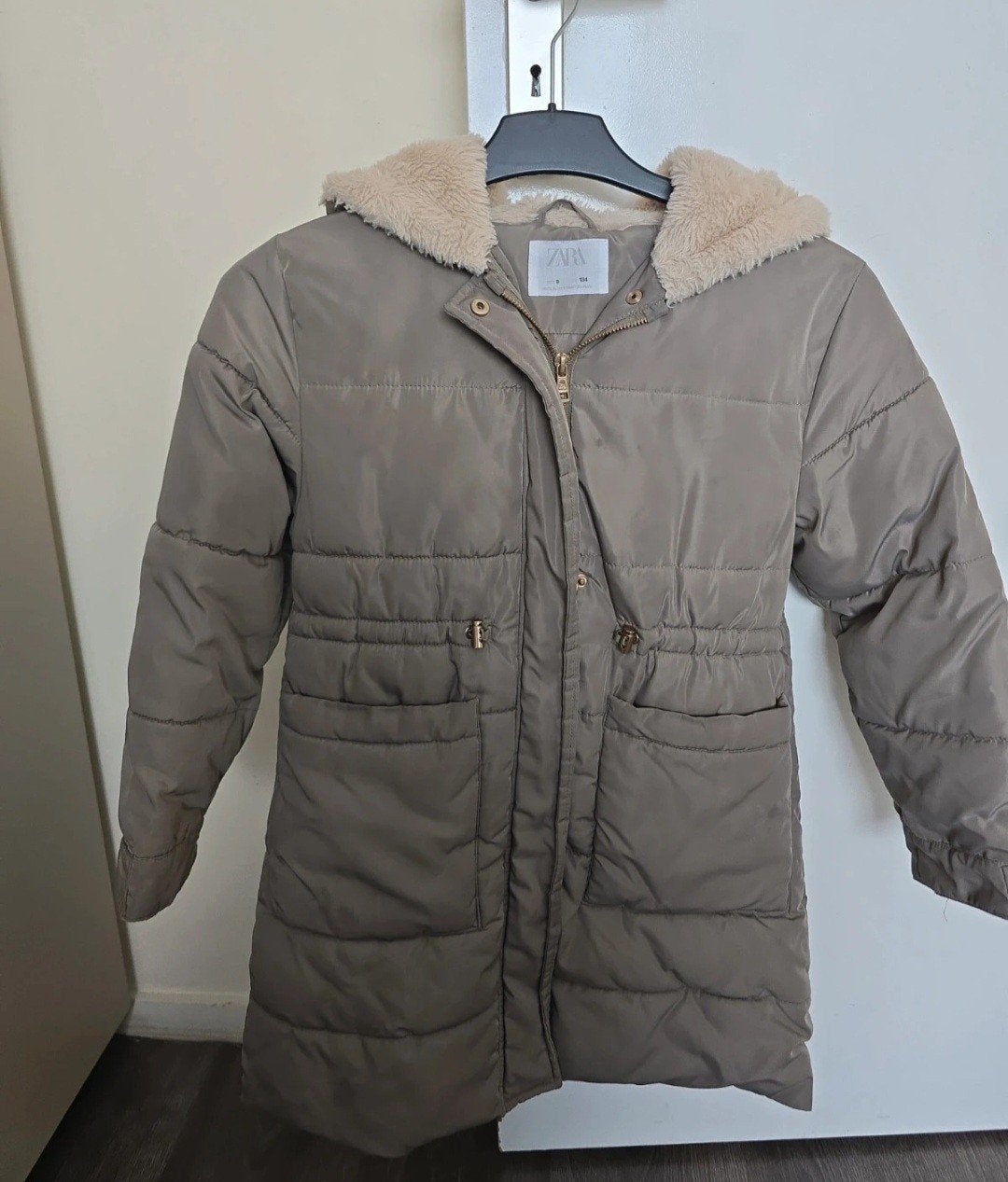 Zara winterjas maat 134 met teddy voering, Kinderen en Baby's, Jongen of Meisje, Ophalen of Verzenden, Zo goed als nieuw, Zara