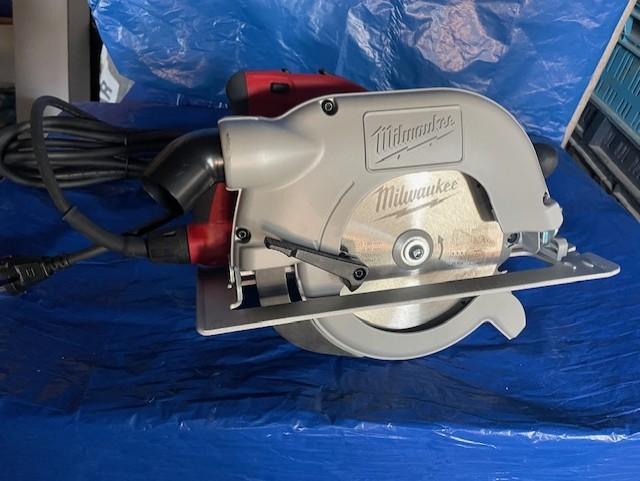 Cirkelzaagmachine Milwaukee NIEUW met koffer, Cirkelzaag, Nieuw, Ophalen of Verzenden, Milwaukee
