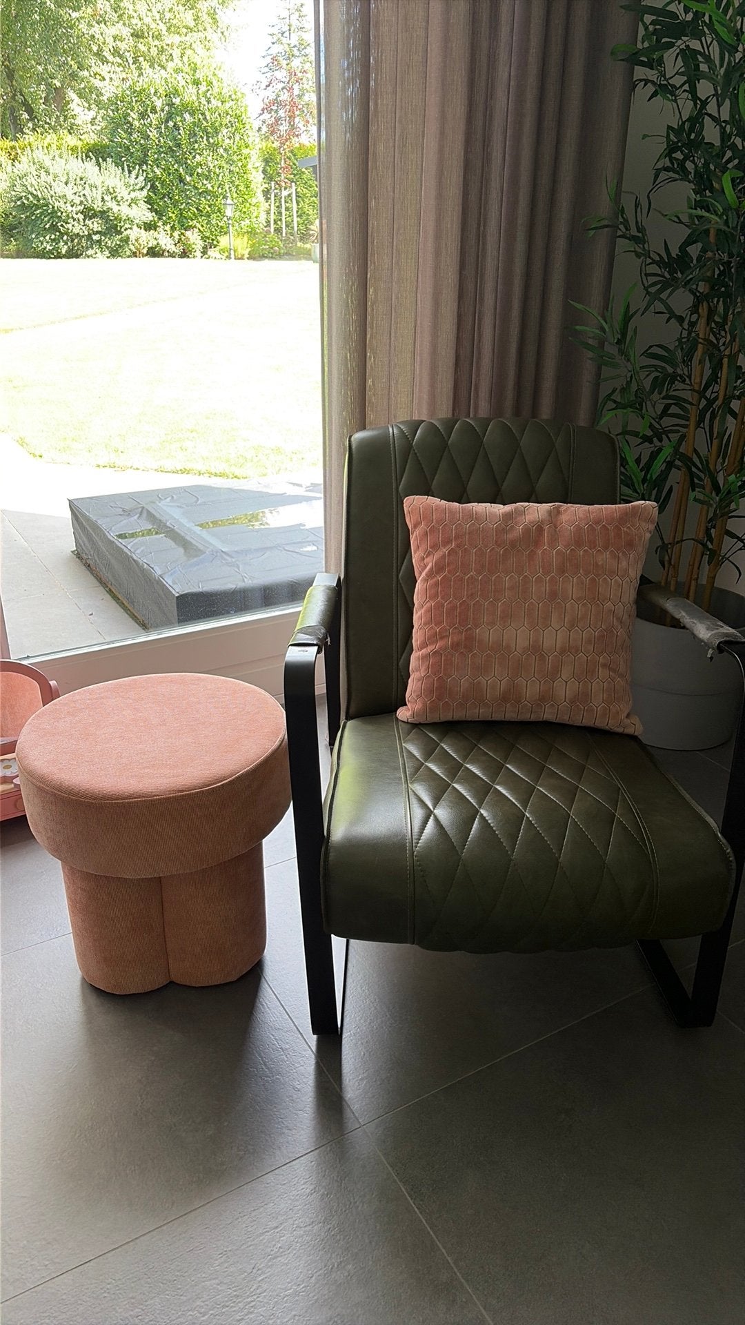 Leuke stoel en poef!, Huis en Inrichting, Ophalen, Gebruikt, 50 tot 75 cm