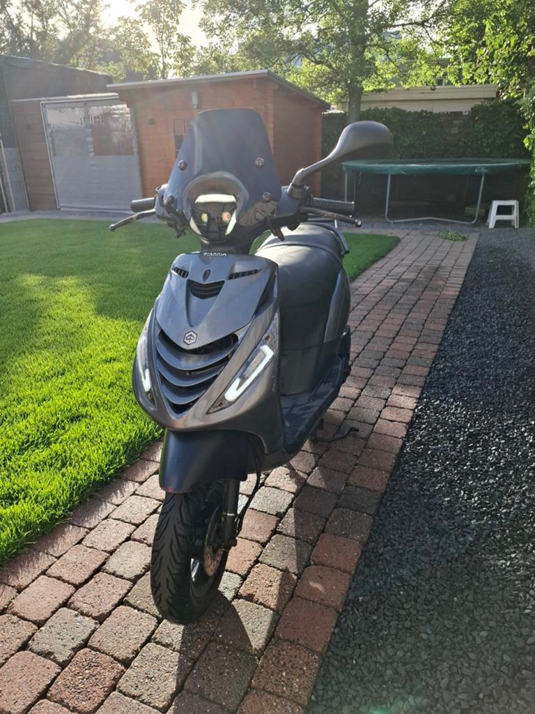 Zip 50cc 4t, Fietsen en Brommers, Scooters | Piaggio, Ophalen, Benzine, Zip