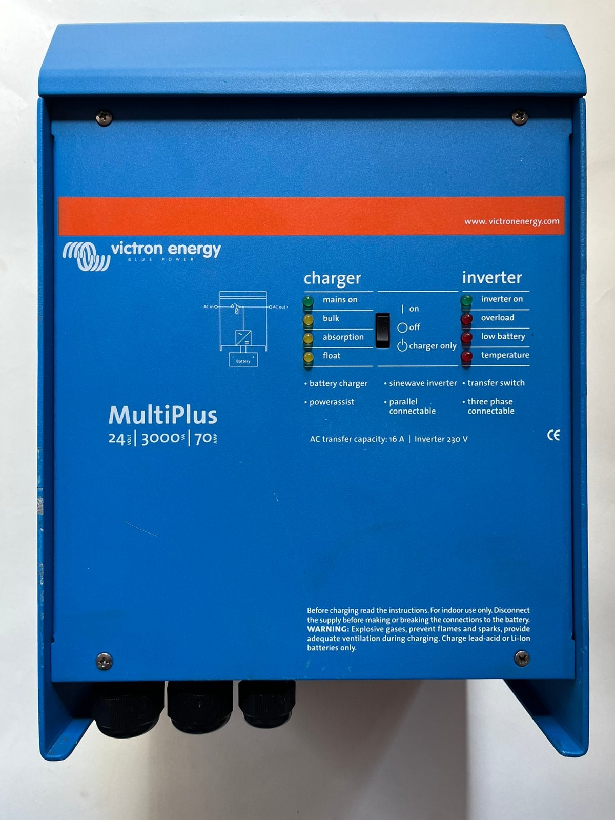 Victron Multiplus 24/3000-70, Ophalen of Verzenden, Zo goed als nieuw, Kabel of Apparatuur