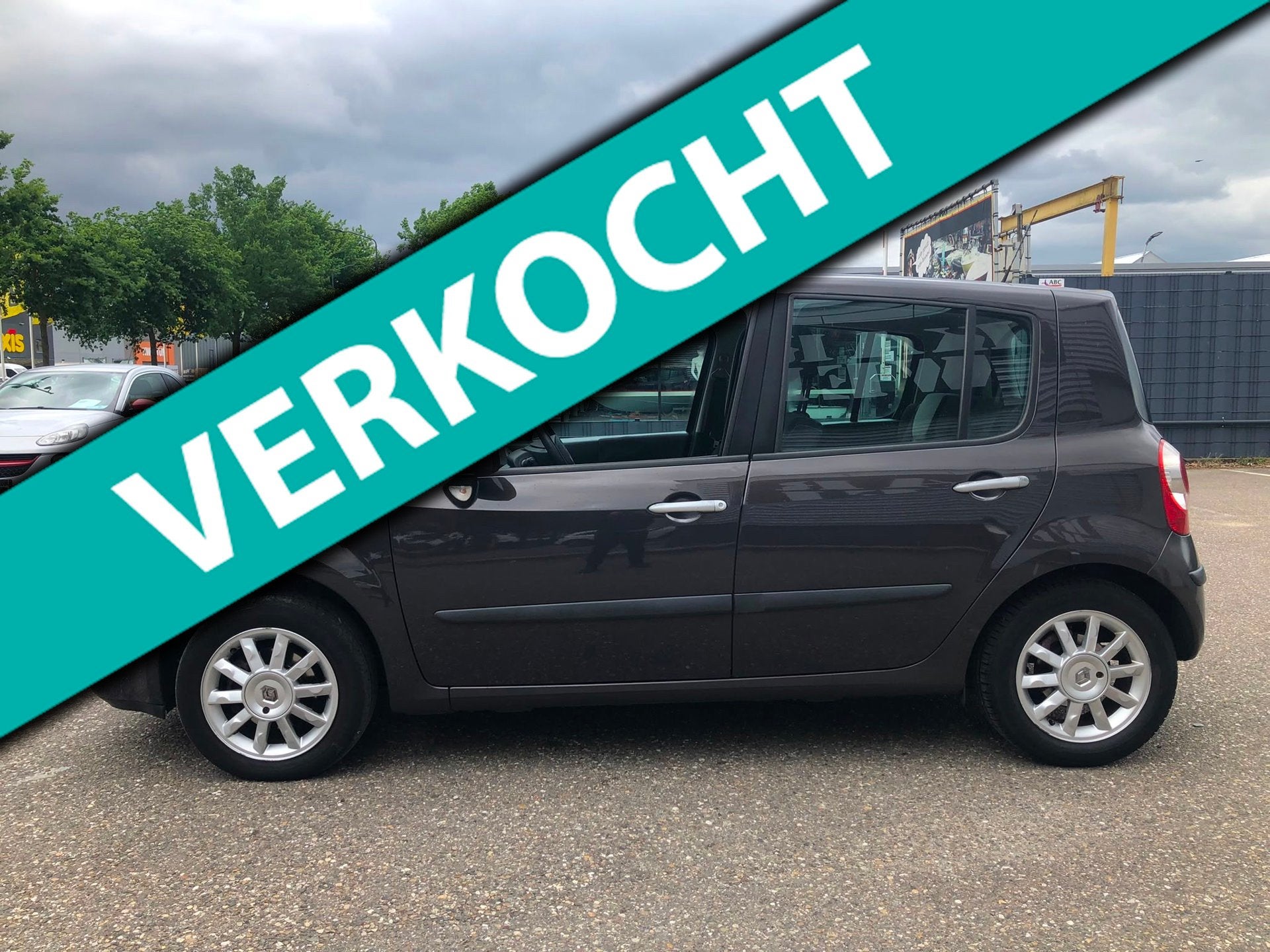 Renault Modus 1.6-16V Dynamique trekhaak, airco, Auto's, Voorwielaandrijving, 4 cilinders, Bruin, 49 €/maand