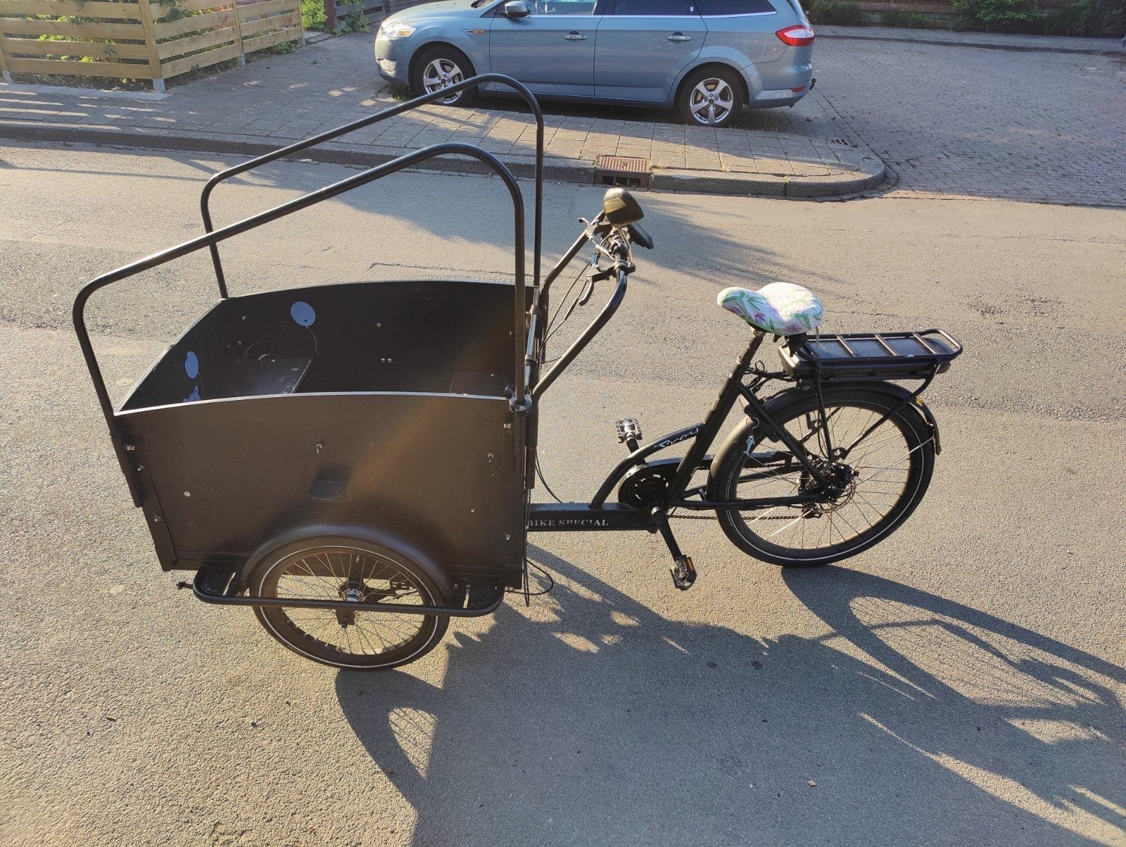 Vogue Troy E-Bike Special Bakfiets (Driewieler) – Krachtig, 4 kinderen of meer, Huif, Zo goed als nieuw, Schijfrem