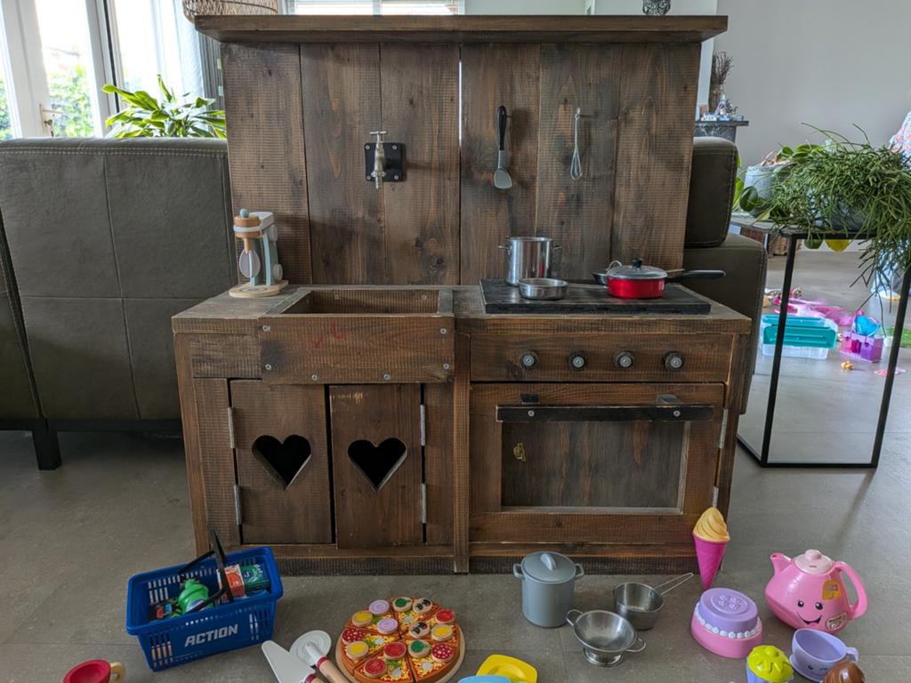 Grote speelkeuken met veel accessoires, Ophalen