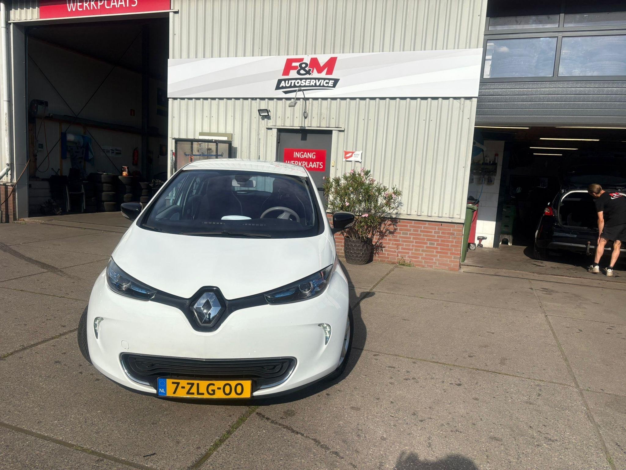 Renault ZOE Q210 Zen Quickcharge 22 kWh (inclusief Accu) Cli, Stof, 22 kWh, Origineel Nederlands, ZOE