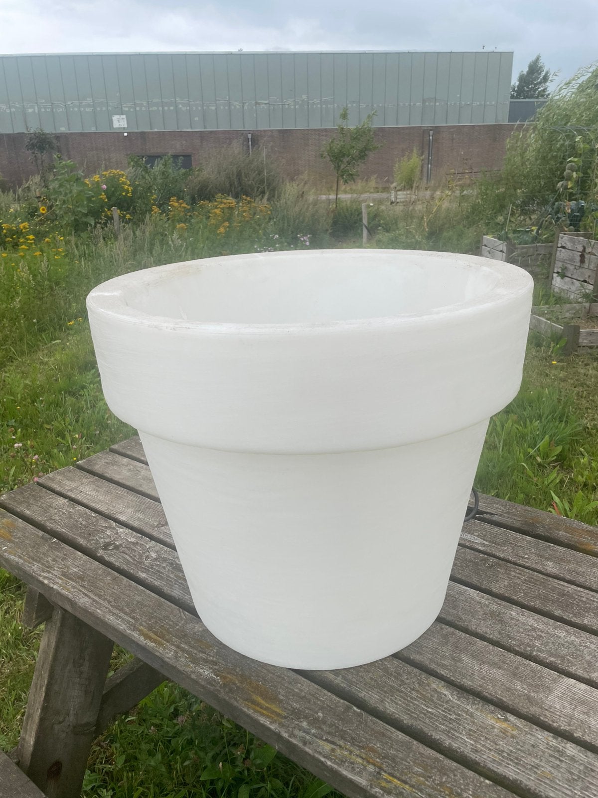 grote LED verlichte bloempot / drankenkoeler, Ophalen, Zo goed als nieuw