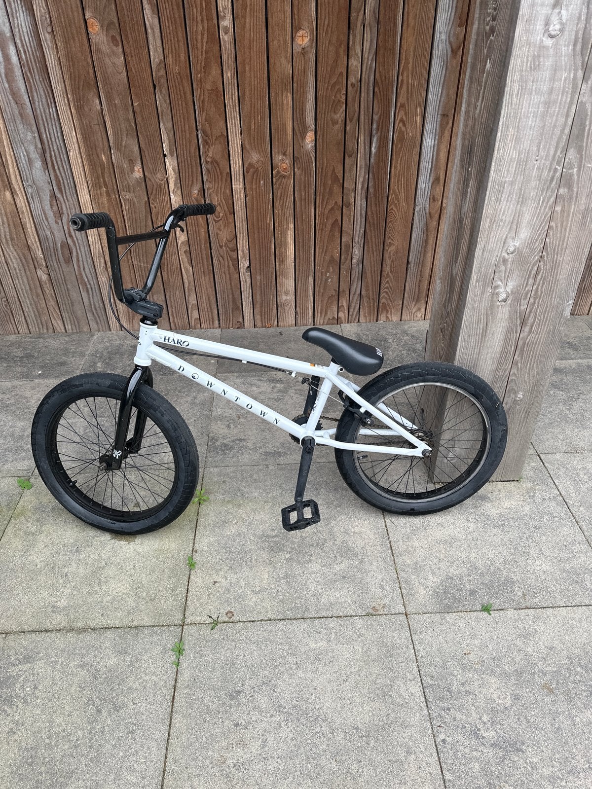 Haro BMX Stuntfiets - Mist één pedaal, Fietsen en Brommers, Ophalen of Verzenden, Gebruikt, 20 tot 24 inch